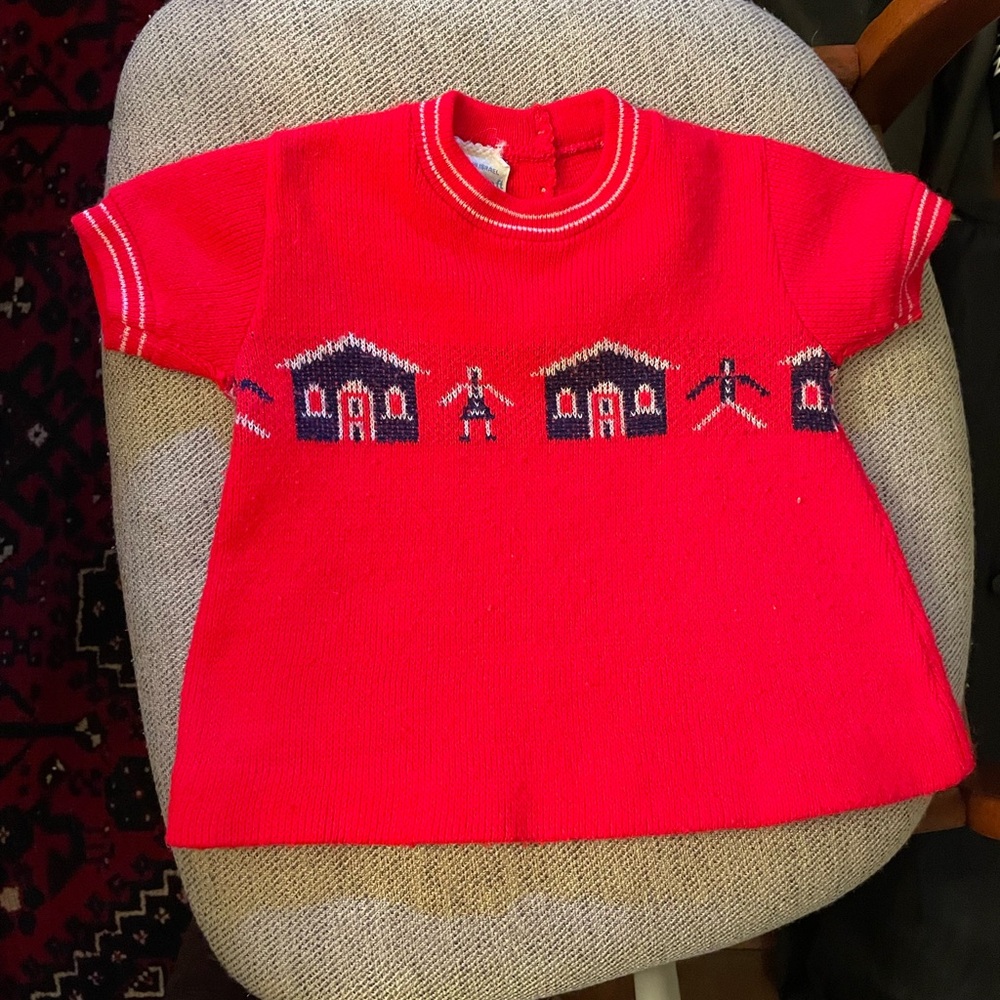 Adorable vintage child’s dress or shirt.